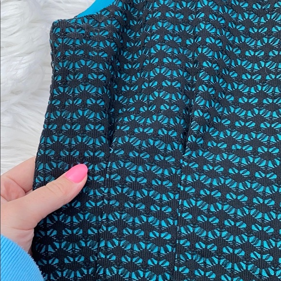 Francesca’s pattern sleeveless dress - Picture 5 of 6